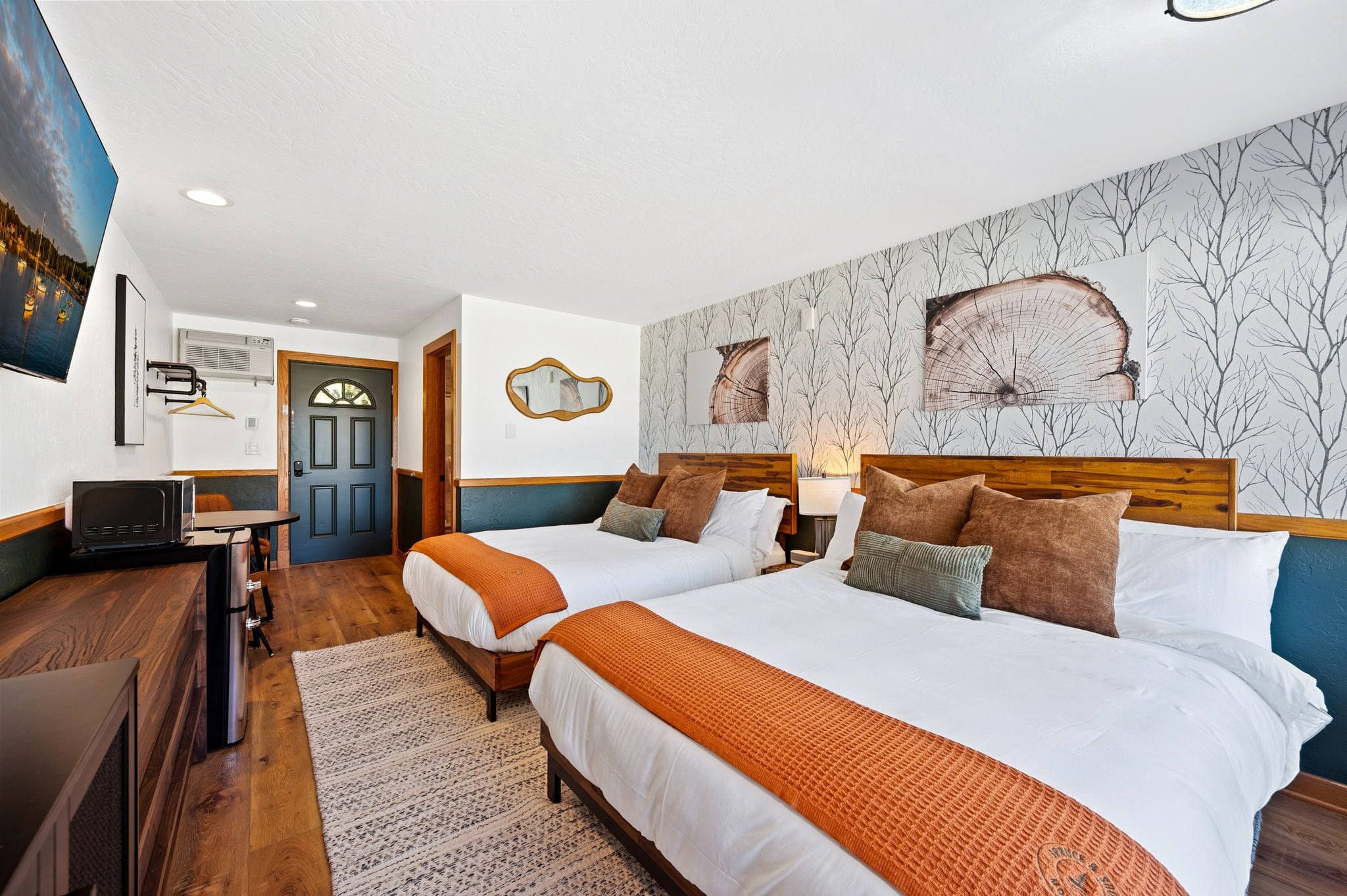 Double Queen Dog Friendly Room at Spruce & Shore Motel in Fish Creek, WI